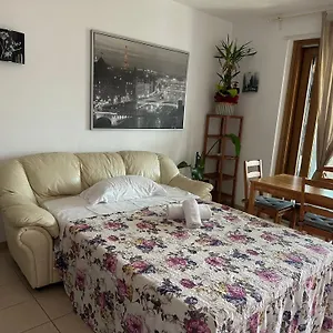 https://ady-guest-house-rome.it-romehotels.com